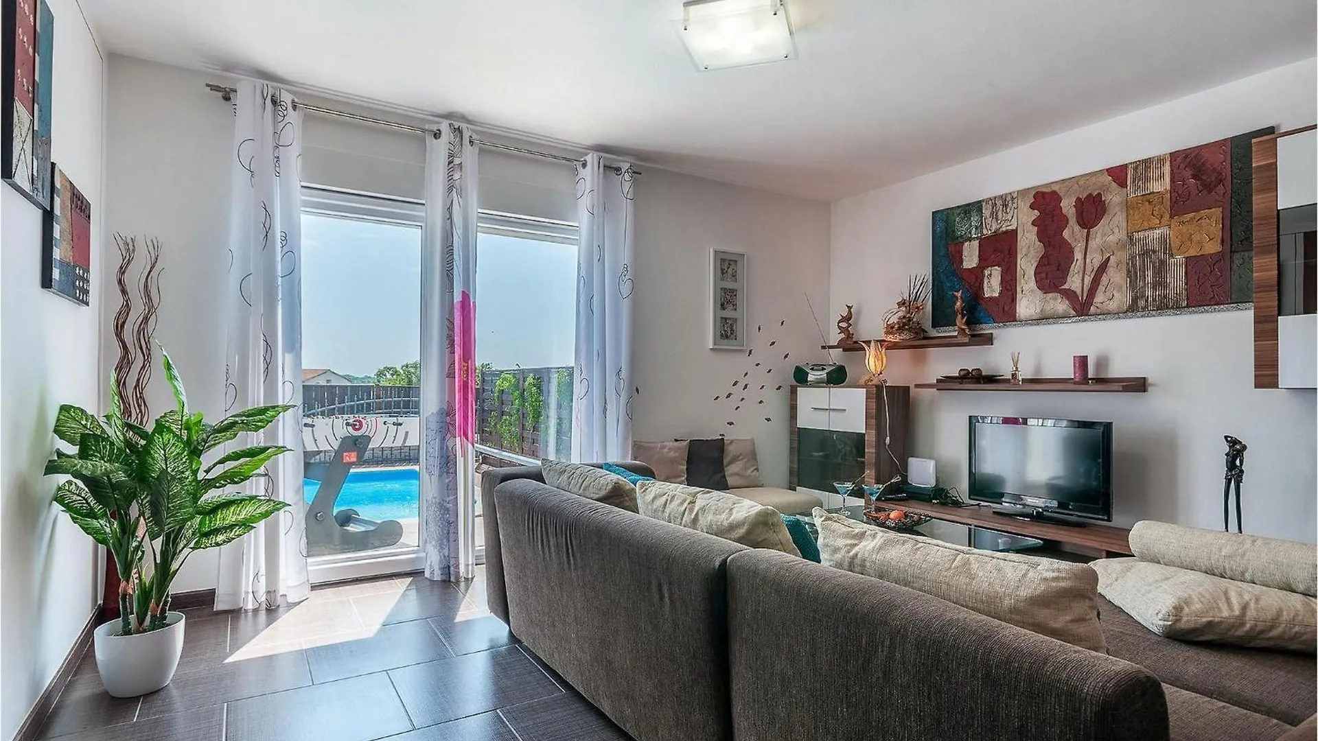 Villa Magnolia Pula 0*,